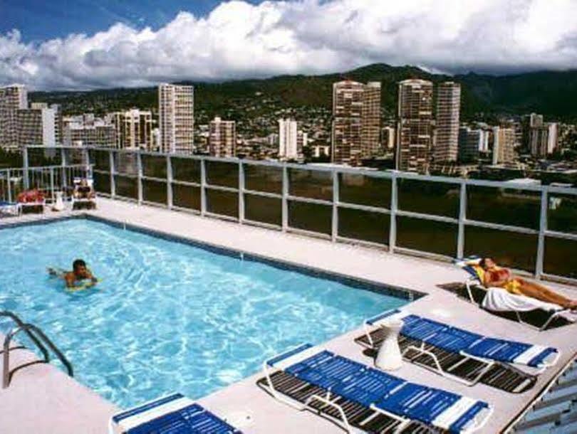 Waikiki Beach Condominiums Хонолулу Екстериор снимка